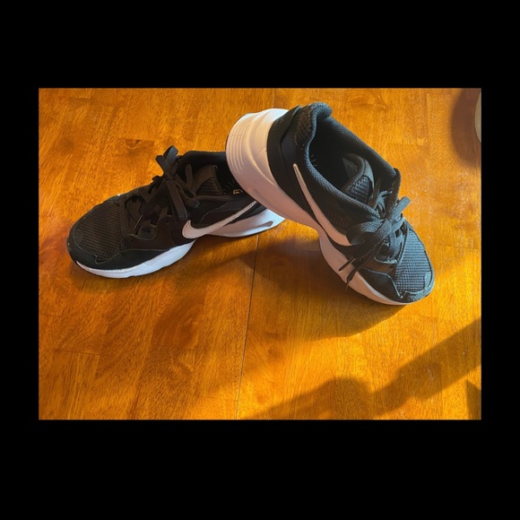 Nike Other - 🖤NIKE AIR🖤BOYS SIZE 5 BLACK NIKE AIR SNEAKERS🖤